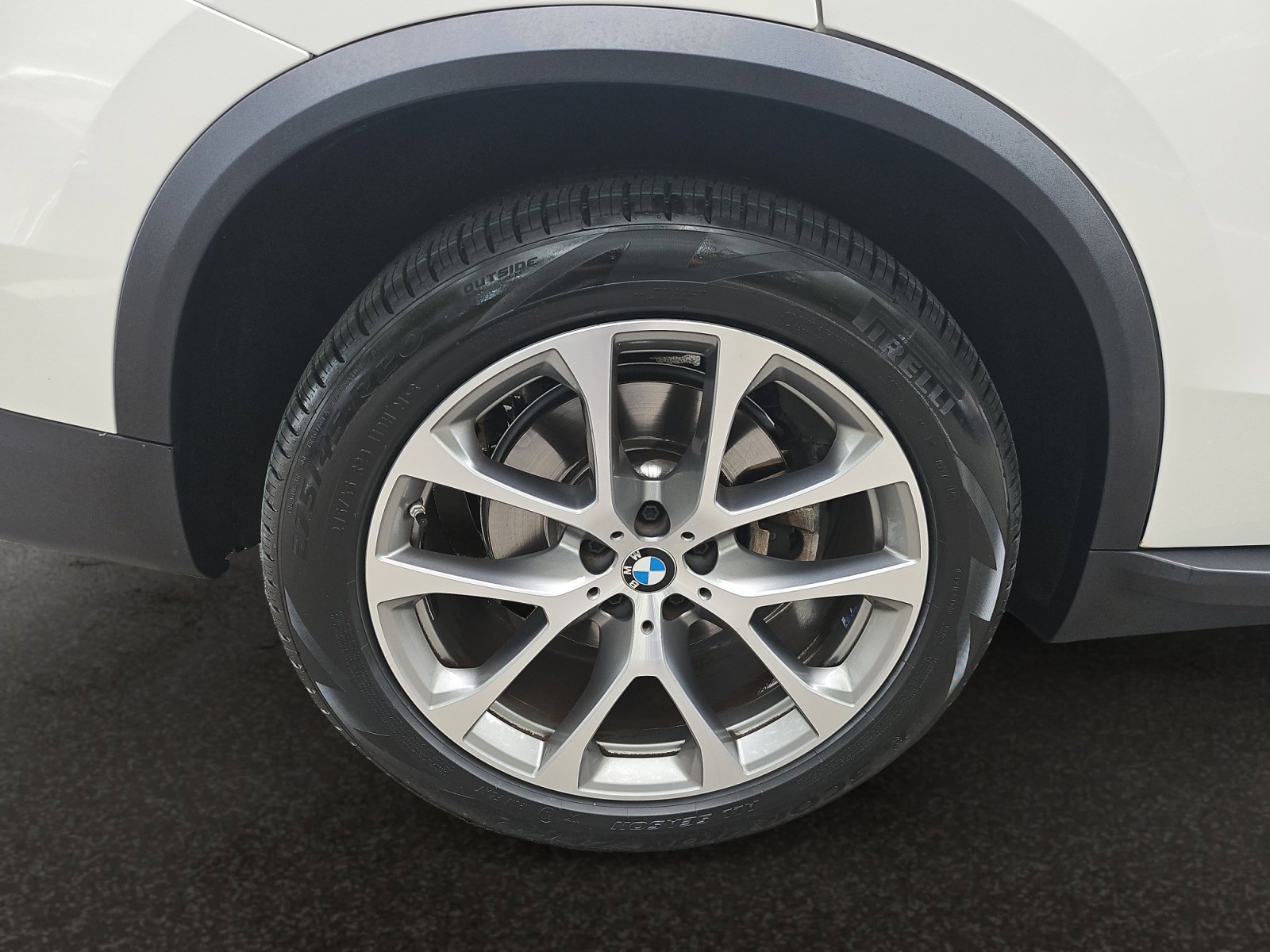 Used 2026 BMW X5 xDrive40i AWD/4WD image 42