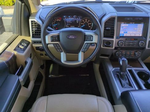Used 2017 Ford F150 Lariat image 16