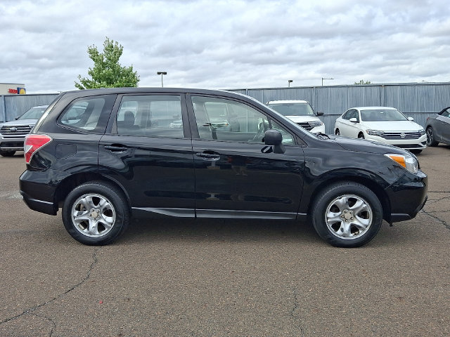 Used 2015 Subaru Forester 2.5i AWD/4WD image 7
