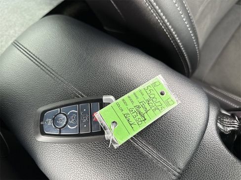 Used 2018 Ford Mustang Shelby GT350 w/ Convenience Package image 27