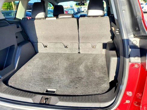 Used 2016 Ford Escape SE w/ SE Chrome Package image 8