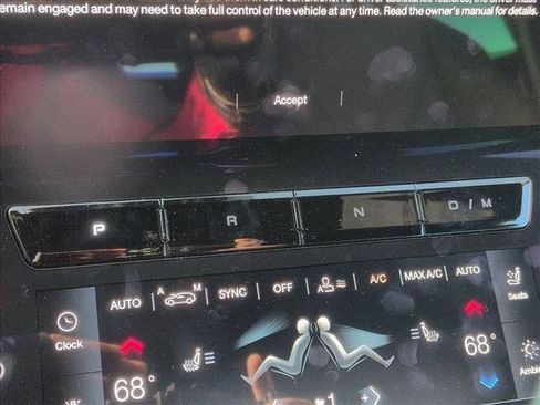 Used 2024 Maserati Grecale GT image 12