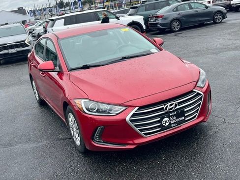 Used 2017 Hyundai Elantra SE image 5