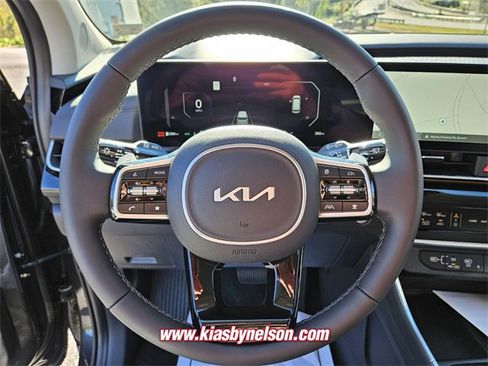 New 2026 Kia Carnival SX Prestige image 12