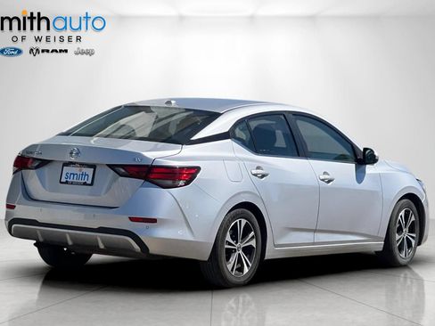 Used 2022 Nissan Sentra SV FWD image 4