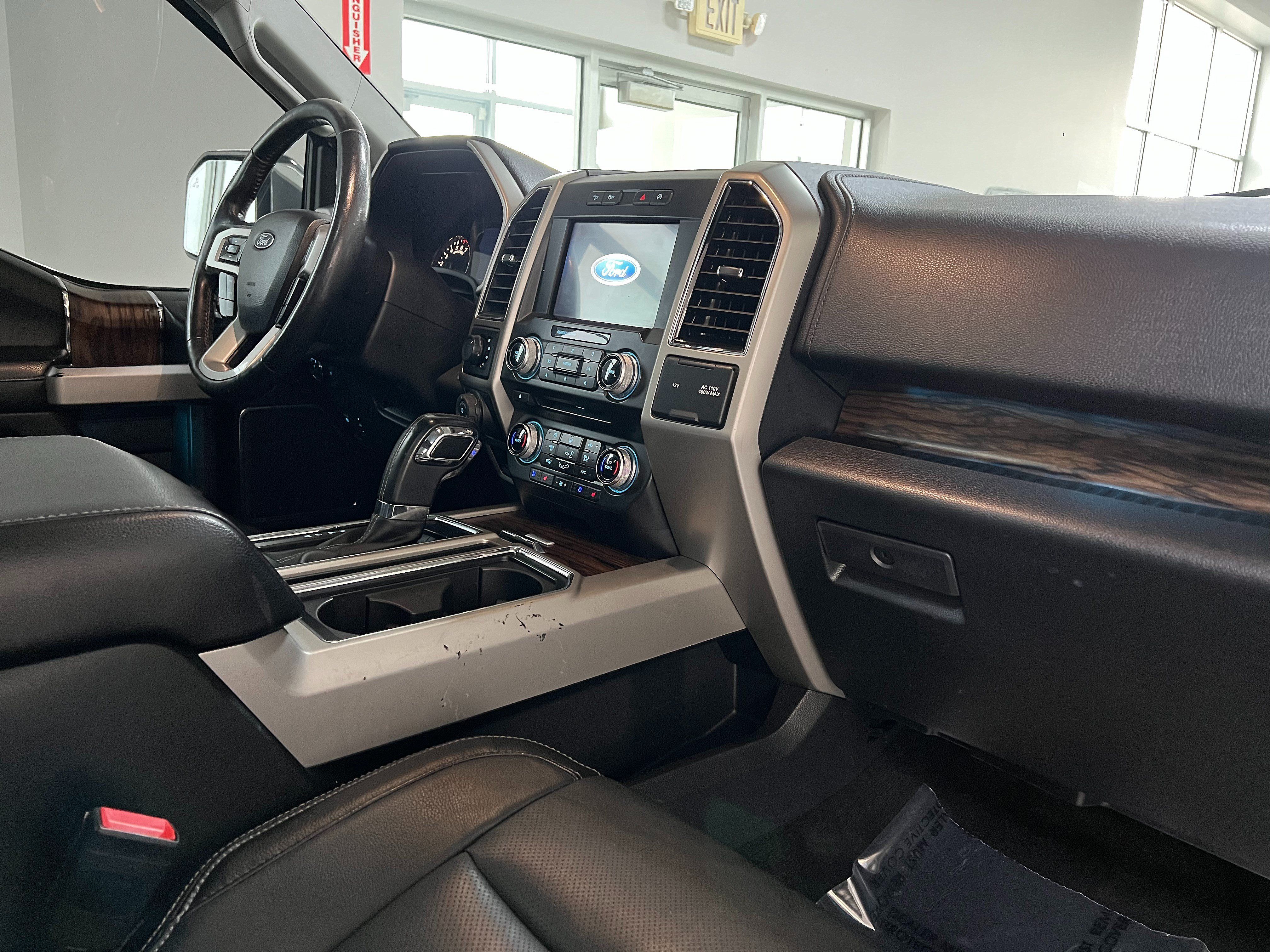 Used 2018 Ford F150 Lariat w/ Equipment Group 502A Luxury AWD/4WD image 30