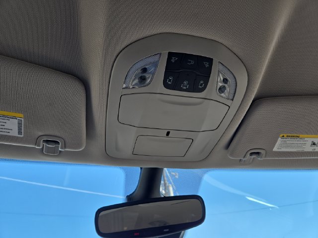 Used 2024 Chrysler Pacifica Limited FWD image 29