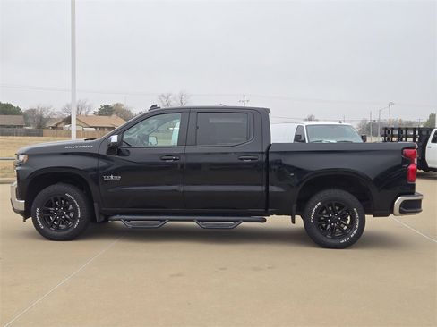 Used 2022 Chevrolet Silverado 1500 LT w/ Bed Protection Package image 4