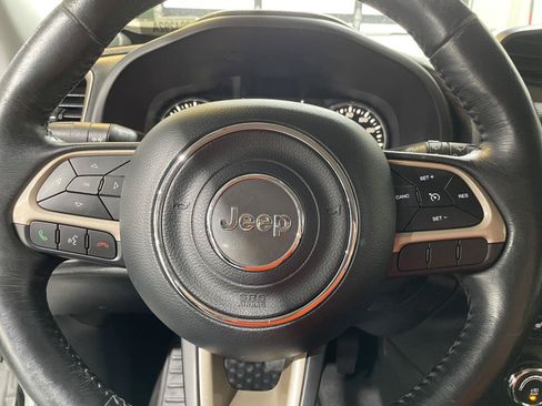 Used 2017 Jeep Renegade Latitude w/ Cold Weather Group AWD/4WD image 13