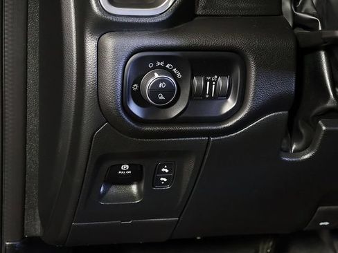 Used 2023 RAM 1500 Laramie AWD/4WD image 27