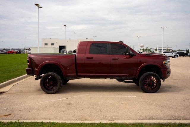 Used 2022 RAM 3500 Laramie w/ Night Edition AWD/4WD image 8