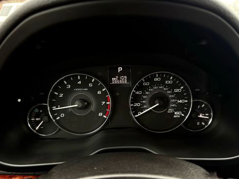 Used 2011 Subaru Outback 3.6R Limited image 34