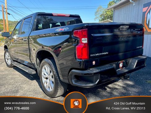 Used 2019 Chevrolet Silverado 1500 Custom w/ Custom Value Package image 12