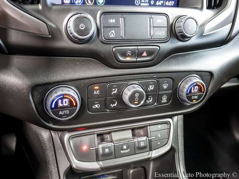 Used 2023 GMC Terrain AT4 AWD/4WD image 17