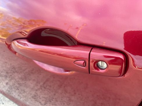 Used 2019 Nissan Kicks SV image 8