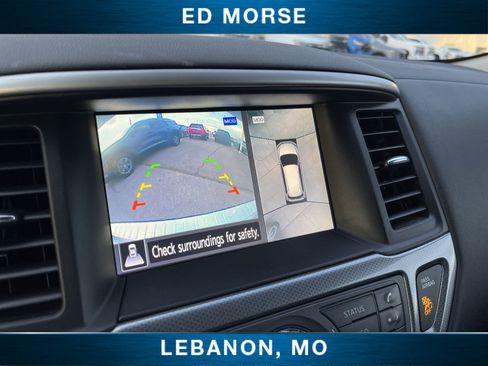 Used 2020 Nissan Pathfinder SL image 14