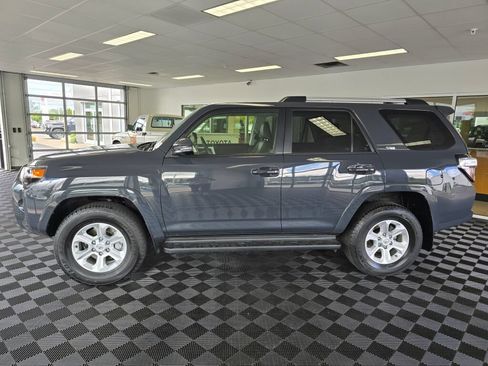 Certified 2024 Toyota 4Runner SR5 Premium w/ Moonroof Package AWD/4WD image 6