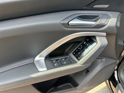 New 2025 Audi Q5 Premium Plus image 32