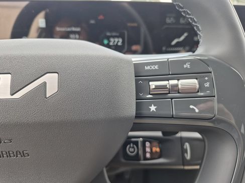 New 2026 Kia EV9 Wind AWD/4WD image 19
