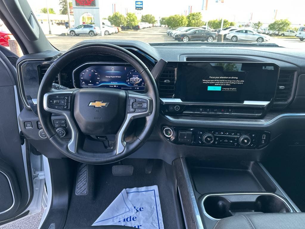 Used 2024 Chevrolet Silverado 3500 LTZ w/ LTZ Convenience Package AWD/4WD image 16