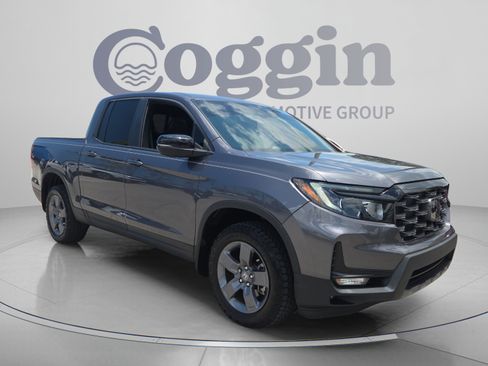 Certified 2024 Honda Ridgeline TrailSport image 7