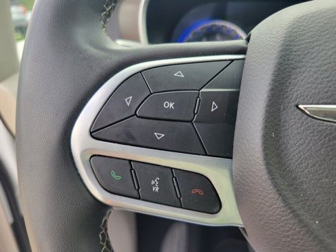Used 2023 Chrysler Voyager LX FWD image 20