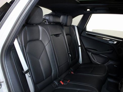 New 2026 Porsche Macan Turbo image 26