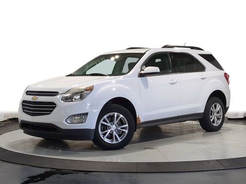 Used 2017 Chevrolet Equinox LT w/ Convenience Package AWD/4WD image 1