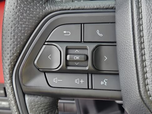 Used 2025 Toyota Sequoia TRD Pro AWD/4WD image 25