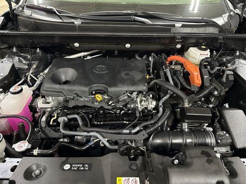 Used 2023 Toyota RAV4 XLE Premium image 25