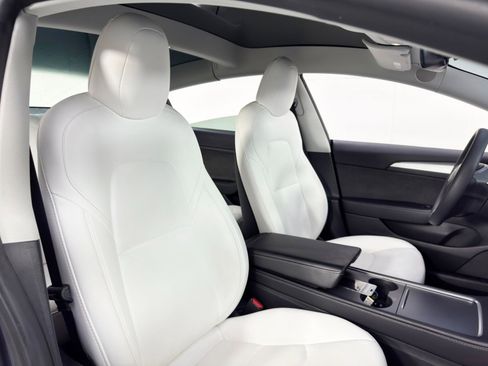 Used 2022 Tesla Model 3 Long Range image 38