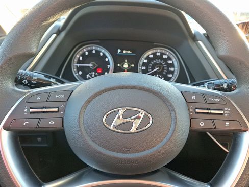 Certified 2023 Hyundai Sonata SEL w/ Preferred Accessory Package image 17