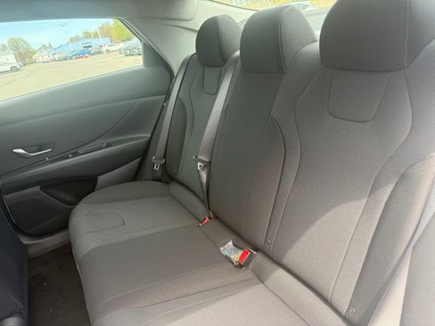 New 2026 Hyundai Elantra SE FWD image 32
