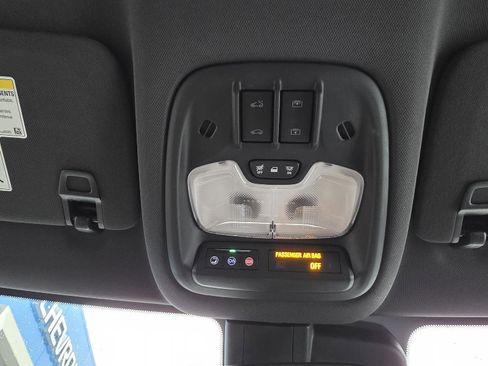 Used 2022 Chevrolet TrailBlazer RS w/ Sun and Liftgate Package image 18