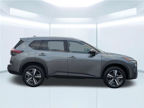 Used 2026 Nissan Rogue SL AWD/4WD image 7