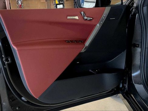 Used 2026 BMW iX xDrive60 w/ M Sport Package image 10