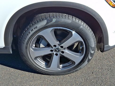 Certified 2022 Mercedes-Benz GLC 300 4MATIC image 8