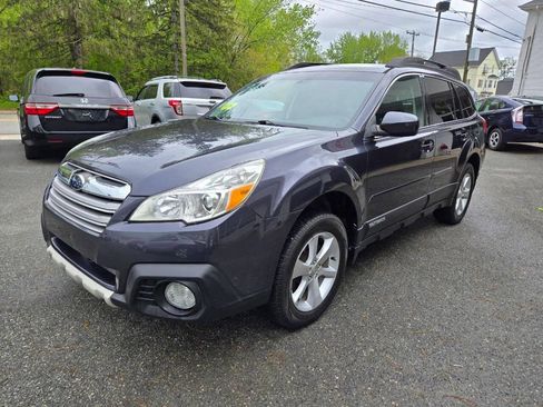 Used 2013 Subaru Outback 2.5i Limited AWD/4WD image 35