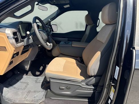 Used 2023 Ford F150 XLT AWD/4WD image 9