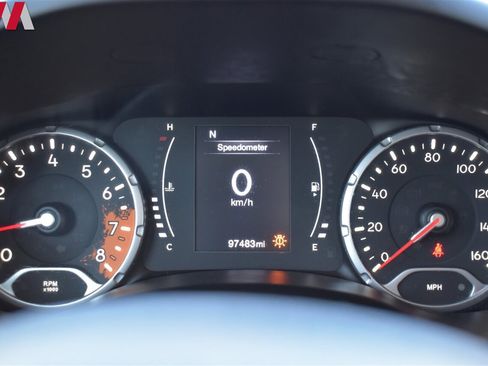 Used 2017 Jeep Renegade Sport image 14