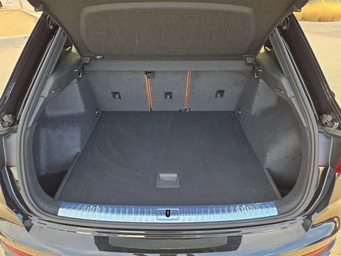 Used 2025 Audi Q3 2.0T Premium w/ Convenience Package image 12