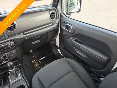 Certified 2023 Jeep Gladiator Sport AWD/4WD image 12