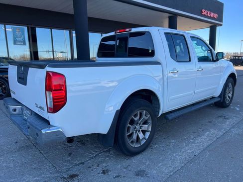 Used 2016 Nissan Frontier SL image 9