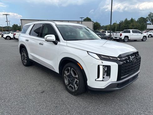 Used 2024 Hyundai Palisade SEL w/ Premium Package AWD/4WD image 11