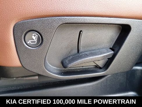 Certified 2024 Kia Telluride EX w/ EX Captain's Chair Package FWD image 25