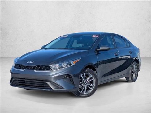 Used 2024 Kia Forte LXS FWD image 1
