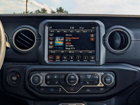 Used 2023 Jeep Wrangler Unlimited Sahara w/ Cold Weather Group AWD/4WD image 20