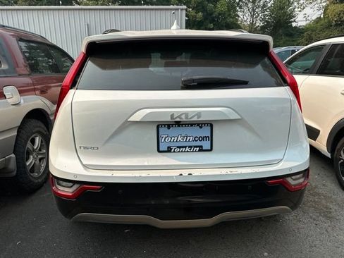 Used 2023 Kia Niro Wave FWD image 5