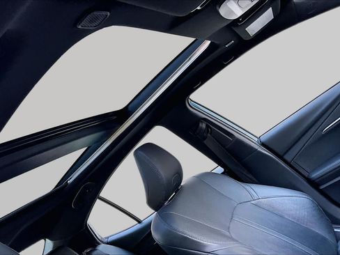 Certified 2025 Toyota Camry XSE FWD image 14