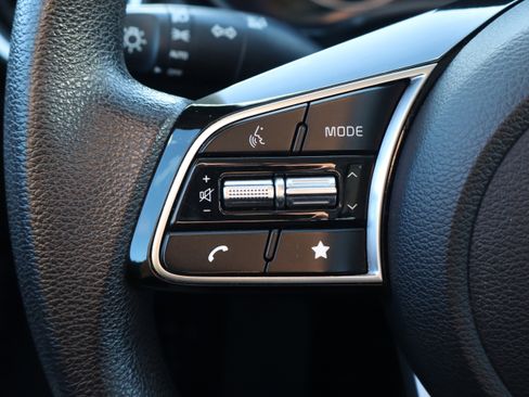 Used 2023 Kia Forte LXS image 16